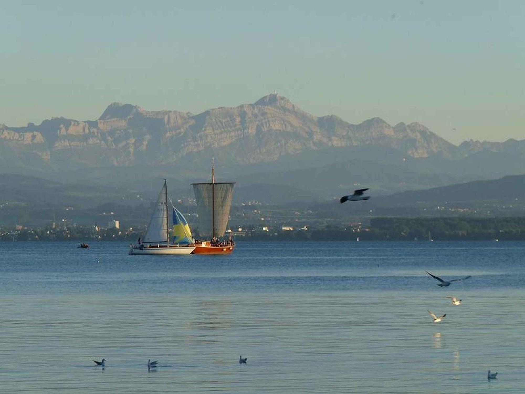 Haus Alpenblick Apartment Immenstaad am Bodensee Bagian luar foto